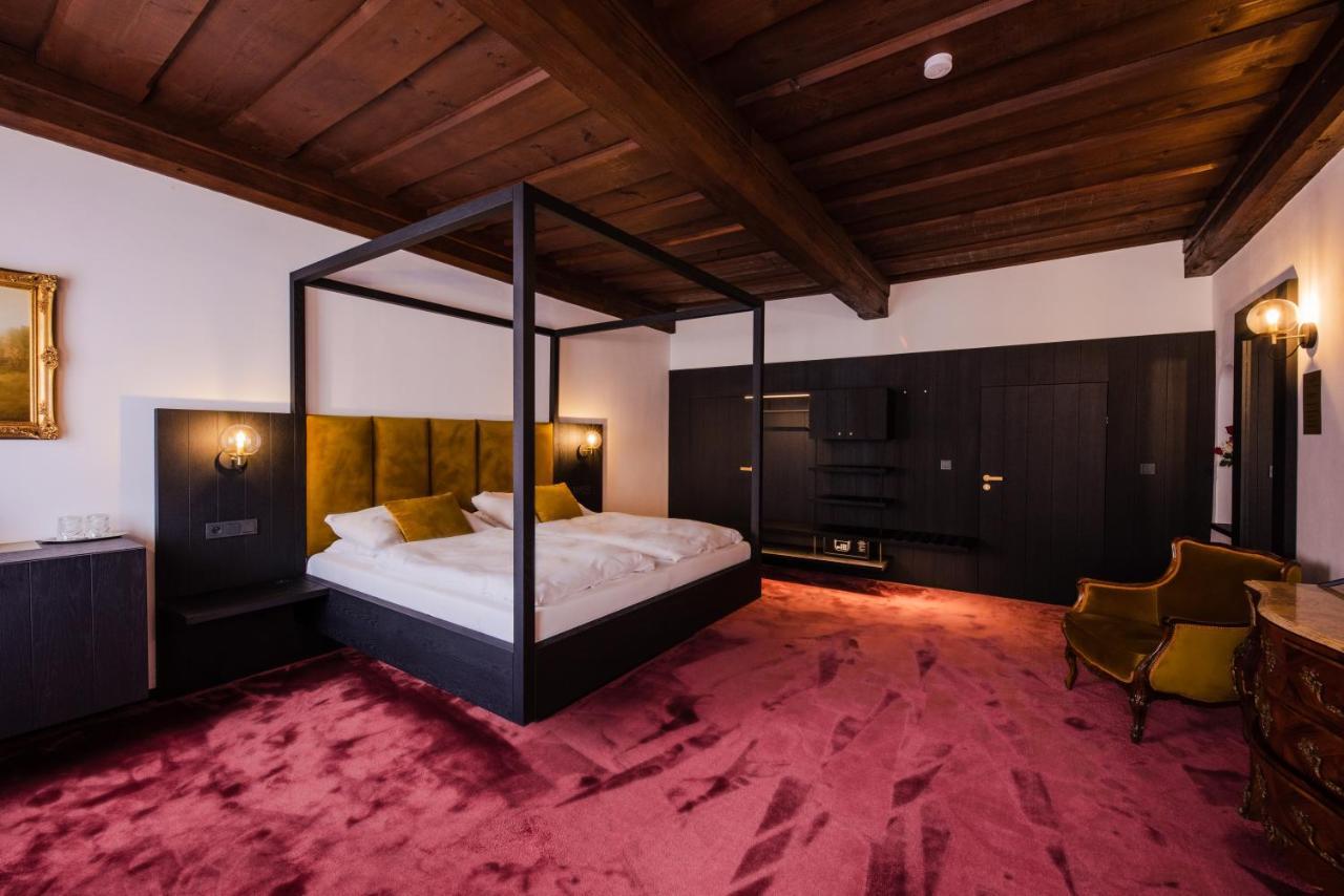 Hotel Conti