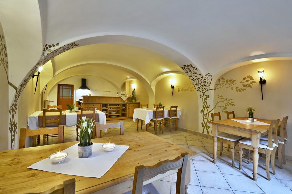 Conti 3*