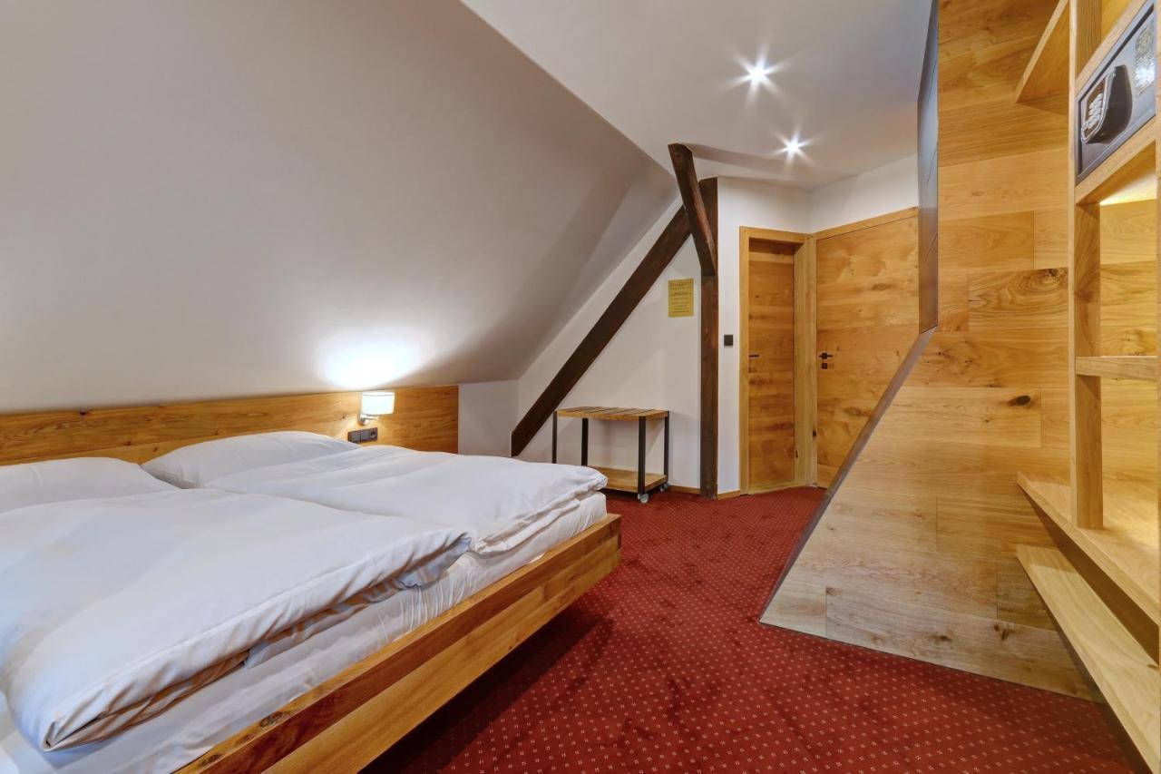 Conti 3*
